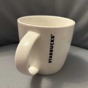 Starbucks White Coffee/Tea Mug with Embossed Mermaid Logo. Micro/DW Safe 14 oz